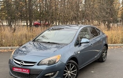 Opel Astra J, 2012 год, 700 000 рублей, 1 фотография