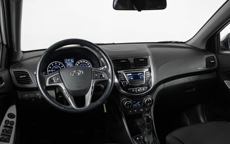 Hyundai Solaris II рестайлинг, 2016 год, 1 380 000 рублей, 19 фотография