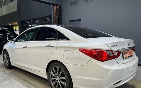 Hyundai Sonata VI, 2011 год, 1 079 000 рублей, 6 фотография