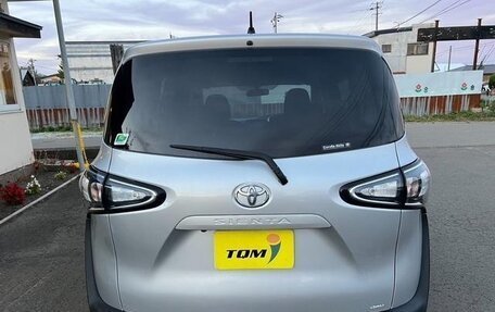 Toyota Sienta II, 2020 год, 1 300 000 рублей, 5 фотография