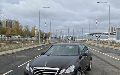 Mercedes-Benz E-Класс, 2011 год, 1 700 000 рублей, 1 фотография