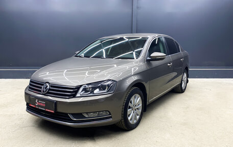 Volkswagen Passat B7, 2011 год, 1 000 000 рублей, 1 фотография