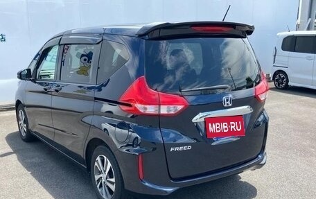 Honda Freed II, 2021 год, 1 300 000 рублей, 4 фотография