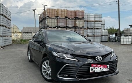 Toyota Camry, 2021 год, 4 000 000 рублей, 7 фотография