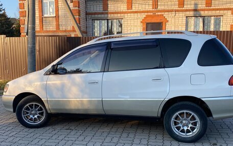 Toyota Ipsum II, 1997 год, 598 000 рублей, 8 фотография