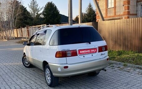 Toyota Ipsum II, 1997 год, 598 000 рублей, 11 фотография