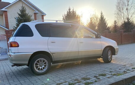 Toyota Ipsum II, 1997 год, 598 000 рублей, 21 фотография