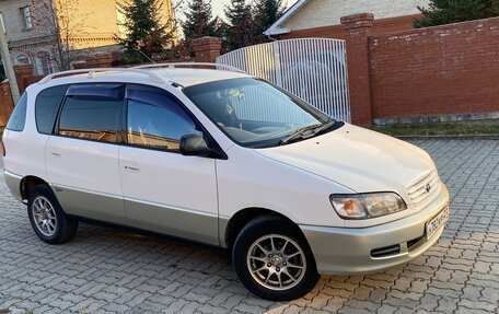 Toyota Ipsum II, 1997 год, 598 000 рублей, 24 фотография