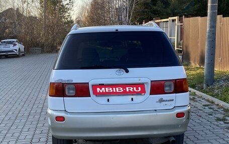 Toyota Ipsum II, 1997 год, 598 000 рублей, 14 фотография