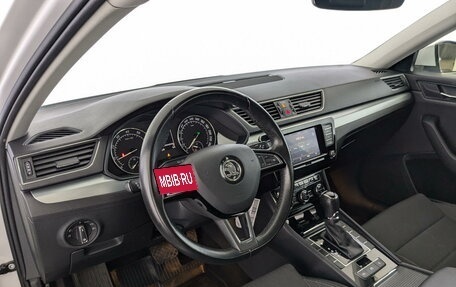 Skoda Superb III рестайлинг, 2018 год, 2 390 000 рублей, 16 фотография