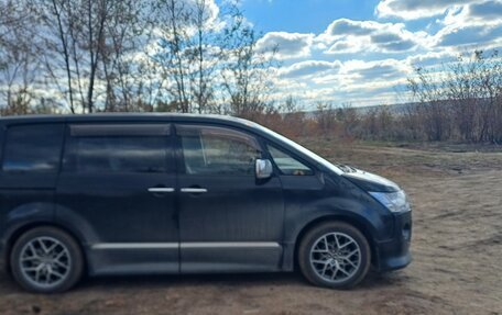 Mitsubishi Delica D:5 I, 2013 год, 2 140 000 рублей, 2 фотография