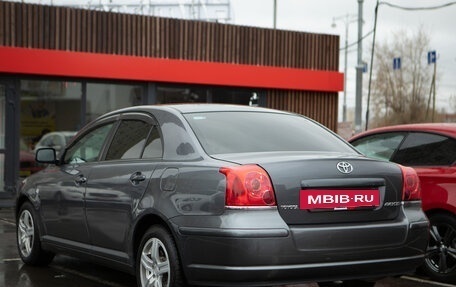 Toyota Avensis III рестайлинг, 2006 год, 810 000 рублей, 10 фотография