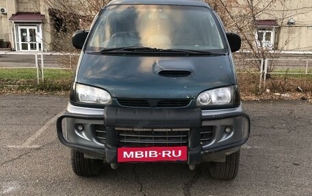 Mitsubishi Delica IV, 1997 год, 1 100 000 рублей, 6 фотография