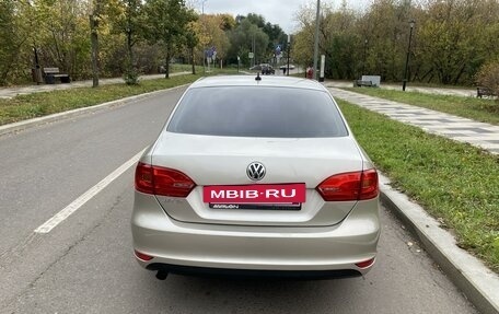 Volkswagen Jetta VI, 2012 год, 1 000 000 рублей, 6 фотография