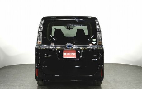 Toyota Voxy III, 2014 год, 2 260 000 рублей, 4 фотография