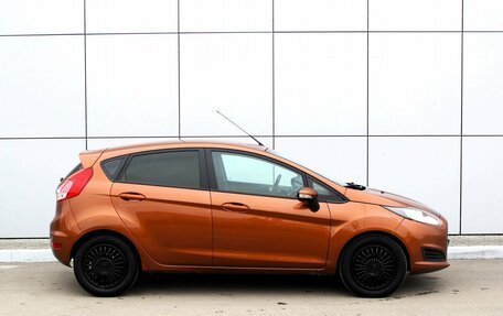 Ford Fiesta, 2015 год, 870 000 рублей, 5 фотография