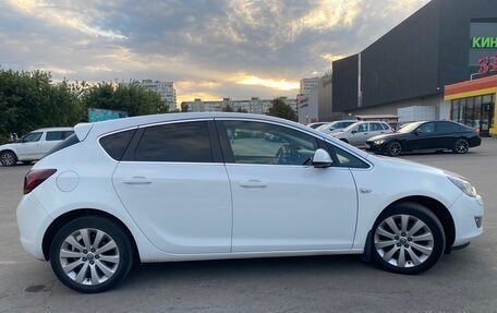 Opel Astra J, 2011 год, 790 000 рублей, 3 фотография