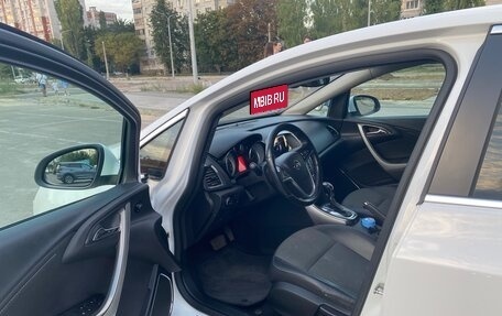 Opel Astra J, 2011 год, 790 000 рублей, 5 фотография