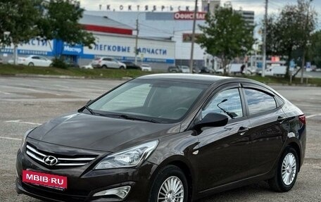 Hyundai Solaris II рестайлинг, 2015 год, 960 000 рублей, 7 фотография