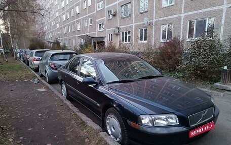 Volvo S80 II рестайлинг 2, 2002 год, 430 000 рублей, 1 фотография