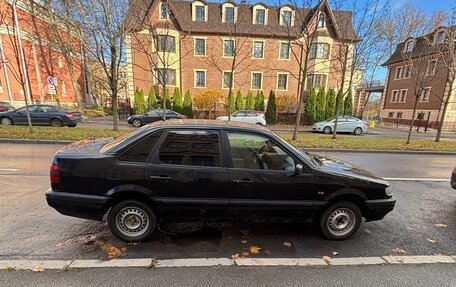 Volkswagen Passat B4, 1996 год, 215 000 рублей, 2 фотография