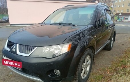 Mitsubishi Outlander III рестайлинг 3, 2007 год, 1 050 000 рублей, 2 фотография