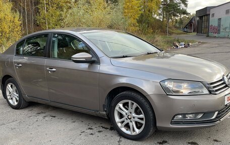 Volkswagen Passat B7, 2011 год, 950 000 рублей, 3 фотография