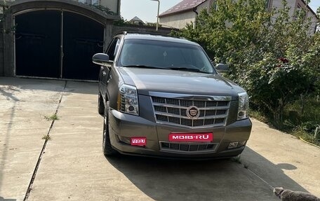 Cadillac Escalade III, 2013 год, 2 650 000 рублей, 1 фотография