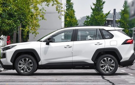 Toyota RAV4, 2024 год, 4 199 000 рублей, 9 фотография