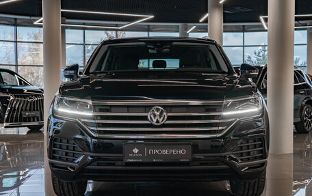 Volkswagen Touareg III, 2019 год, 4 150 000 рублей, 3 фотография