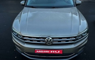 Volkswagen Tiguan II, 2018 год, 3 300 000 рублей, 1 фотография