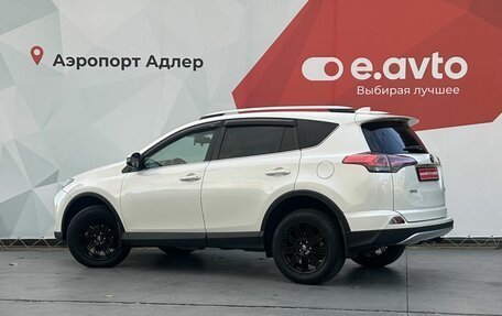 Toyota RAV4, 2017 год, 2 890 000 рублей, 6 фотография