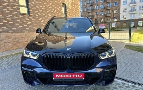 BMW X5, 2021 год, 10 999 000 рублей, 2 фотография