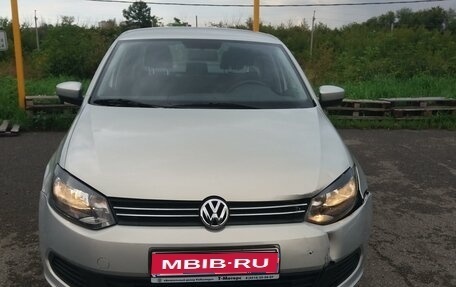 Volkswagen Polo VI (EU Market), 2014 год, 750 000 рублей, 1 фотография