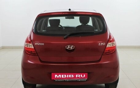 Hyundai i20 IB рестайлинг, 2010 год, 700 000 рублей, 3 фотография