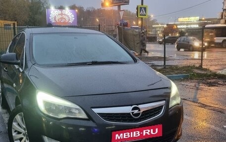 Opel Astra J, 2011 год, 760 000 рублей, 1 фотография