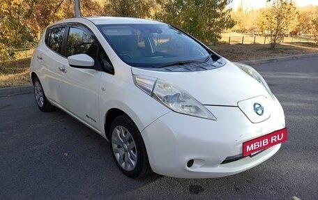 Nissan Leaf I, 2016 год, 835 000 рублей, 2 фотография