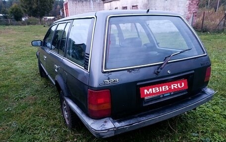 Mazda 323, 1988 год, 125 000 рублей, 3 фотография