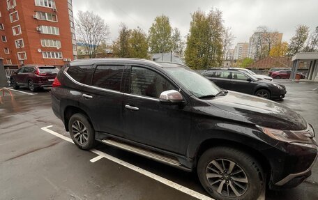 Mitsubishi Pajero Sport III рестайлинг, 2017 год, 3 500 000 рублей, 2 фотография