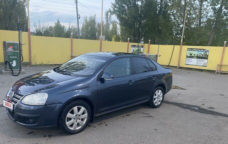 Volkswagen Jetta VI, 2008 год, 510 000 рублей, 2 фотография