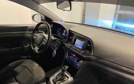 Hyundai Elantra VI рестайлинг, 2017 год, 1 795 000 рублей, 12 фотография