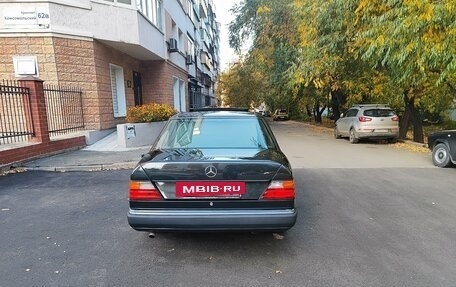 Mercedes-Benz E-Класс, 1993 год, 800 000 рублей, 6 фотография