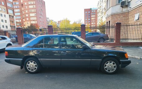 Mercedes-Benz E-Класс, 1993 год, 800 000 рублей, 7 фотография