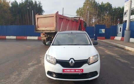 Renault Logan II, 2016 год, 499 000 рублей, 3 фотография