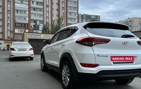 Hyundai Tucson III, 2016 год, 2 000 000 рублей, 6 фотография