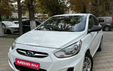 Hyundai Solaris II рестайлинг, 2013 год, 846 000 рублей, 17 фотография