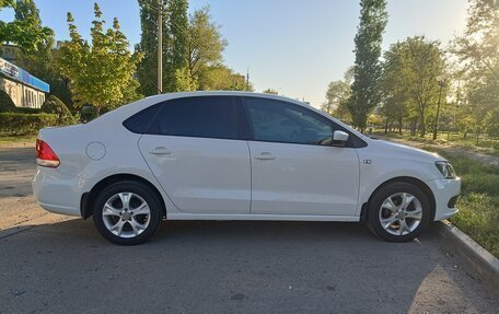 Volkswagen Polo VI (EU Market), 2011 год, 830 000 рублей, 3 фотография