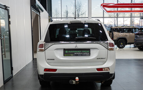 Mitsubishi Outlander III рестайлинг 3, 2013 год, 1 370 000 рублей, 7 фотография