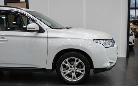 Mitsubishi Outlander III рестайлинг 3, 2013 год, 1 370 000 рублей, 5 фотография