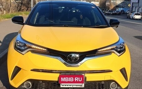 Toyota C-HR I рестайлинг, 2018 год, 2 100 000 рублей, 5 фотография